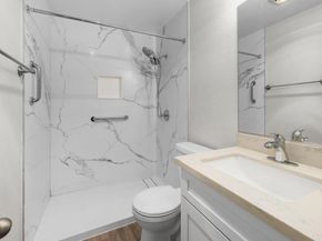 6350 Genesee Avenue 320, San Diego CA 92122