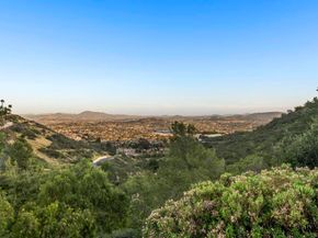 2219 View Crest Glen, Escondido CA 92026