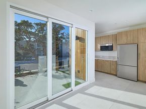3903 Haines, San Diego CA 92109