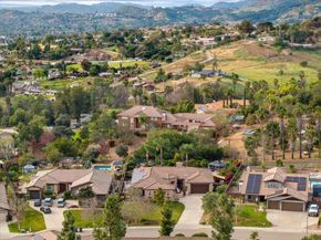 877 Hidden View Lane, Escondido CA 92027