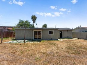 8820 Ellenwood Circle, Spring Valley CA 91977