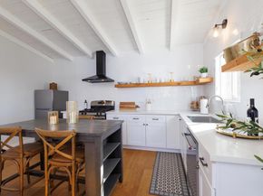 4350 Highland Drive, Carlsbad CA 92008