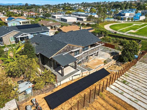 3780 82 Highland Dr., Carlsbad CA 92008