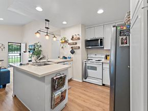 517 Smoketree Gln, Escondido CA 92026