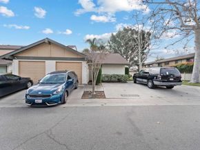 517 Smoketree Gln, Escondido CA 92026