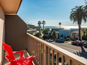 201 4th Street A/B, Encinitas CA 92024