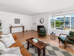 201 4th Street A/B, Encinitas CA 92024