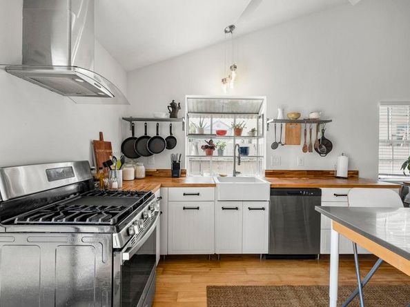 3897 Magnolia Road, Oceanside CA 92058