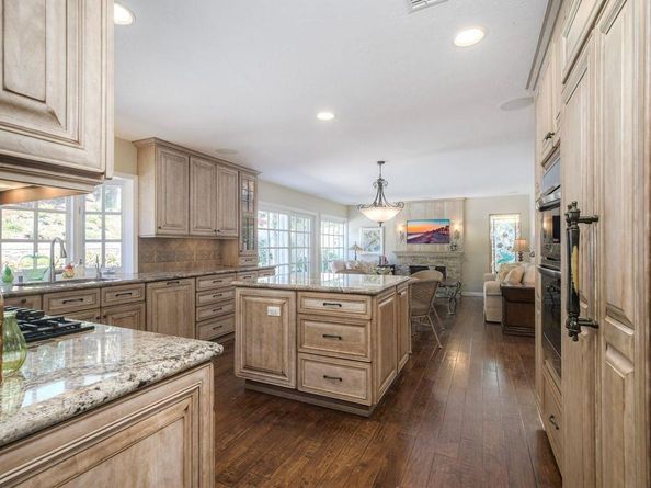 2814 Sombrosa St., Carlsbad CA 92009