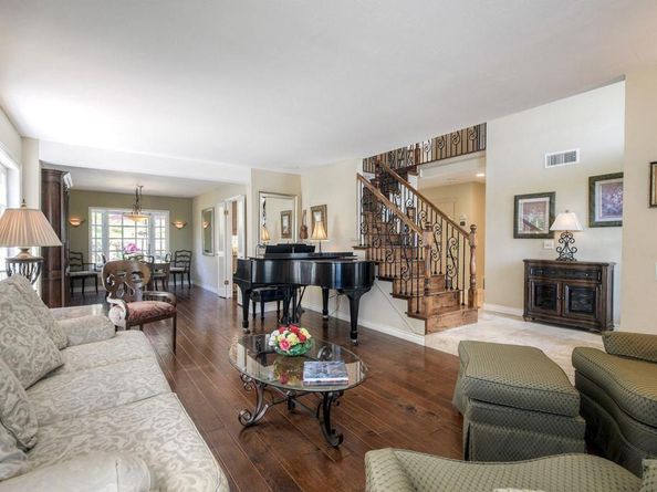 2814 Sombrosa St., Carlsbad CA 92009