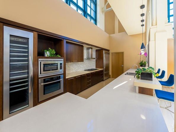 700 W E Street 1604, San Diego CA 92101