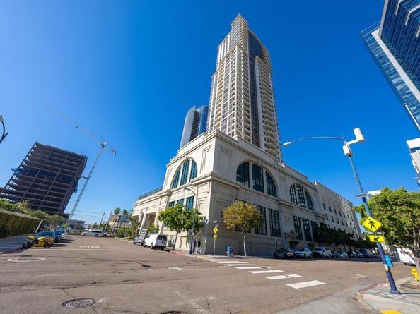 700 W E Street 1604, San Diego CA 92101