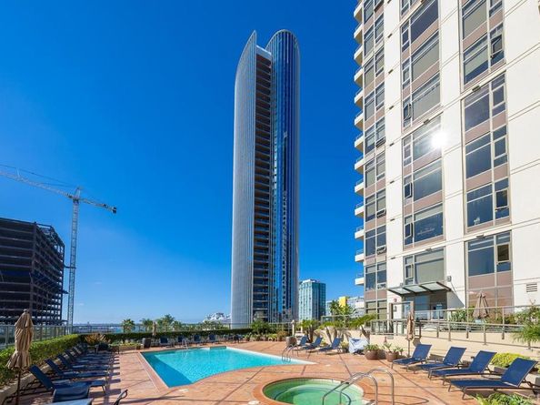 700 W E Street 1604, San Diego CA 92101