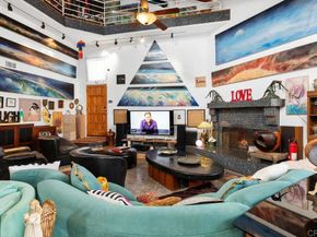 515 Neptune Avenue, Encinitas CA 92024