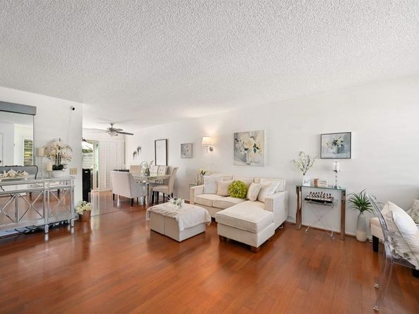 3594 Pear Blossom Drive, Oceanside CA 92057