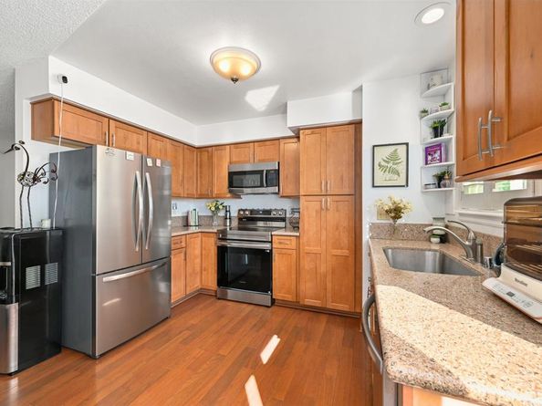 3594 Pear Blossom Drive, Oceanside CA 92057