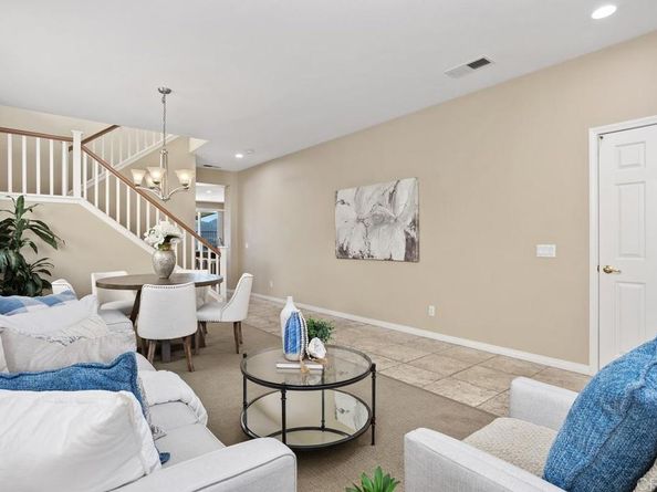 679 Glasgow  Ct, San Marcos CA 92069