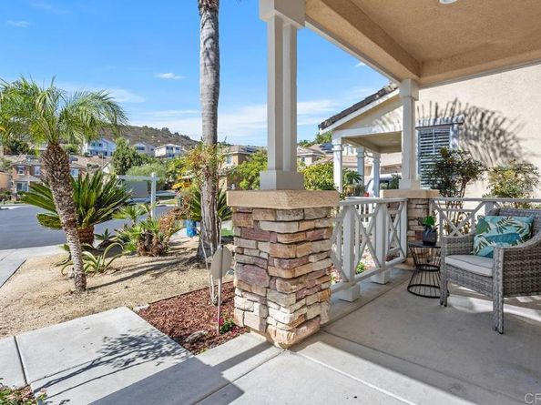 679 Glasgow  Ct, San Marcos CA 92069