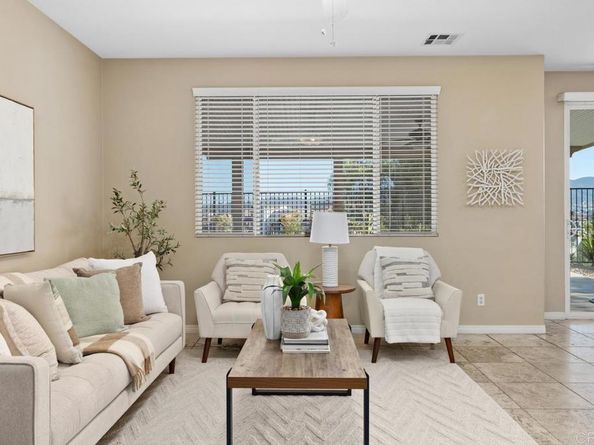 679 Glasgow  Ct, San Marcos CA 92069