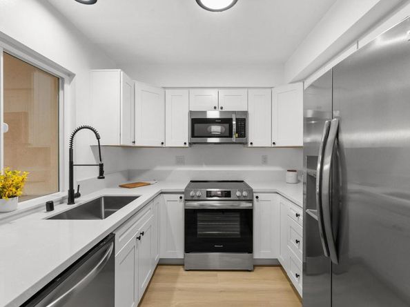 3839 Vista Campana S 32, Oceanside CA 92057