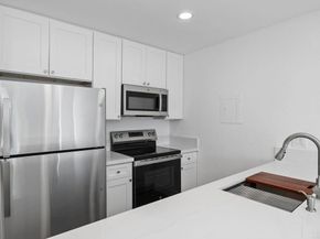 8036 Linda Vista Rd. 2E, San Diego CA 92111
