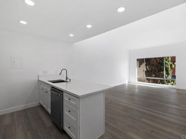 8036 Linda Vista Rd. 2E, San Diego CA 92111