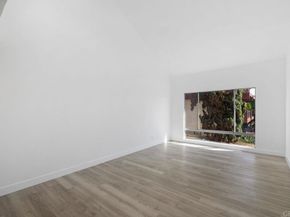 8036 Linda Vista Rd. 2E, San Diego CA 92111