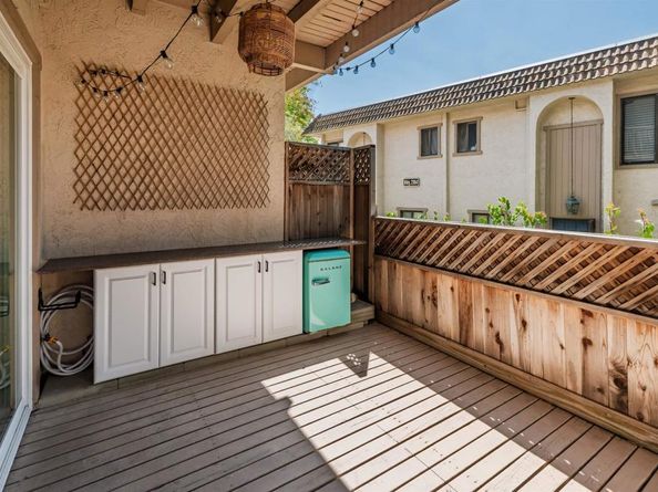 2349 Altisma Way B, Carlsbad CA 92009