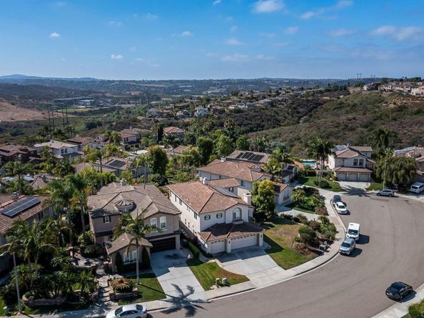 3748 Cavern Pl, Carlsbad CA 92010