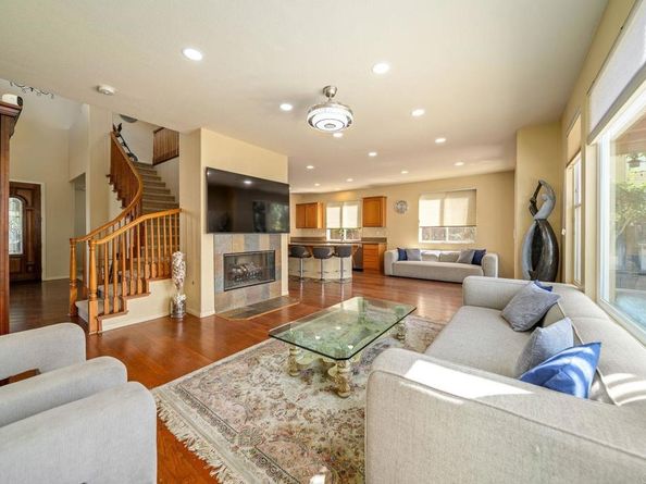 3748 Cavern Pl, Carlsbad CA 92010