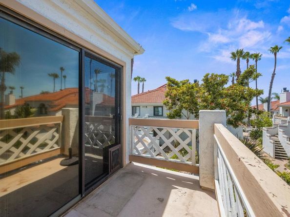 13292 Salmon River Road 204, San Diego CA 92129