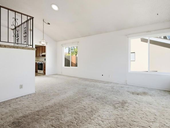 1237 Armstrong Circle, Escondido CA 92027