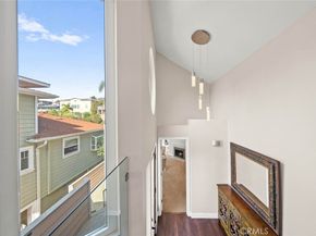 1737 Beryl Street, San Diego CA 92109