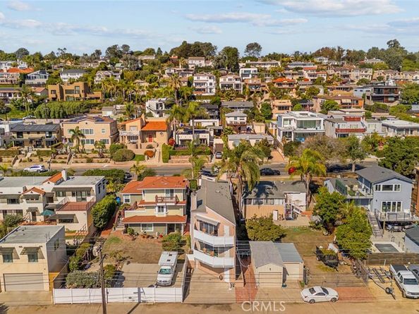 1737 Beryl Street, San Diego CA 92109