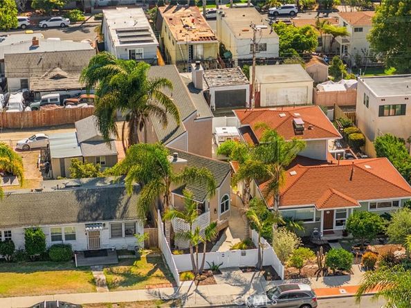 1737 Beryl Street, San Diego CA 92109