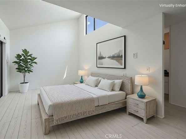 3252 Via Marin 9, La Jolla CA 92037