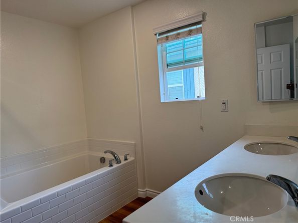 2072 E Sentinel Privado, Ontario CA 91764