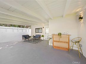 6714 Mclennan, Lake Balboa CA 91406