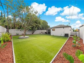 6714 Mclennan, Lake Balboa CA 91406