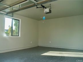 6714 Mclennan, Lake Balboa CA 91406