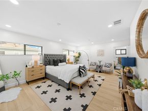 6714 Mclennan, Lake Balboa CA 91406