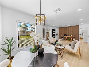 6714 Mclennan, Lake Balboa CA 91406