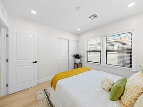 6714 Mclennan, Lake Balboa CA 91406