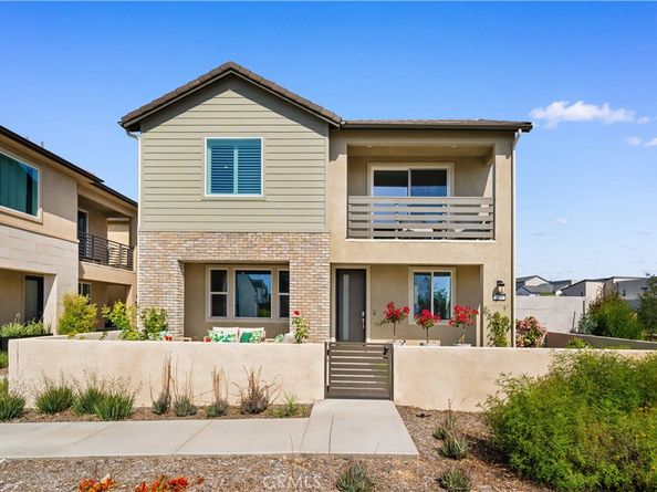 306 Treble, Irvine CA 92618