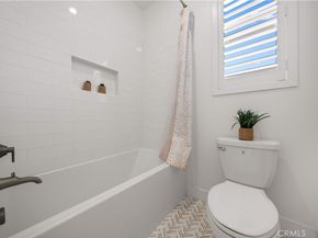 306 Treble, Irvine CA 92618