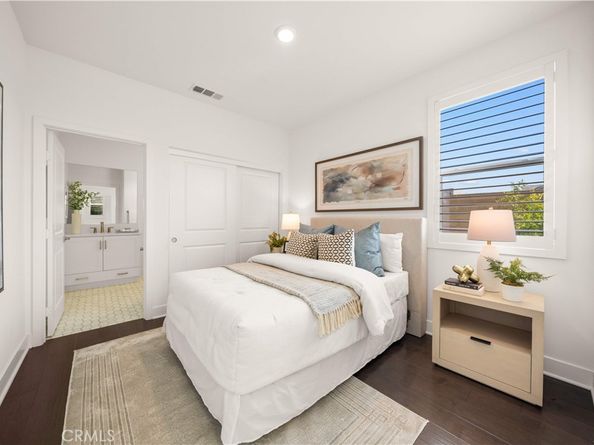 306 Treble, Irvine CA 92618