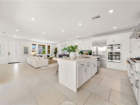 306 Treble, Irvine CA 92618