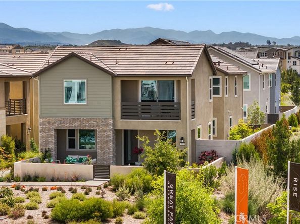 306 Treble, Irvine CA 92618