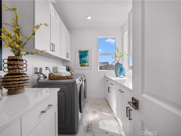 306 Treble, Irvine CA 92618