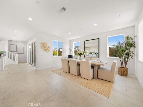 306 Treble, Irvine CA 92618